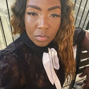 Meet your Posher, Cathy